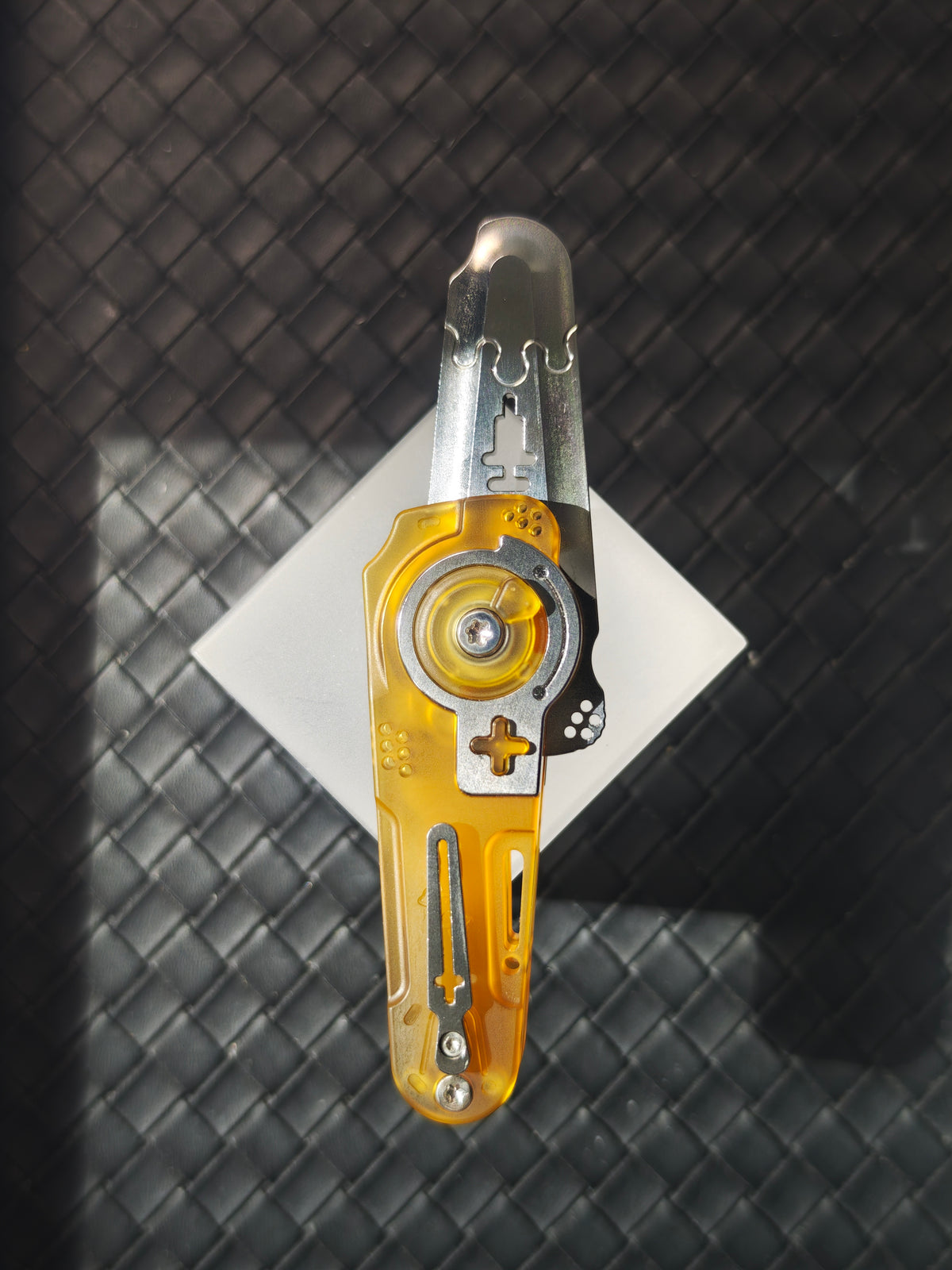 Dimension Slash Pry Bar Titanium