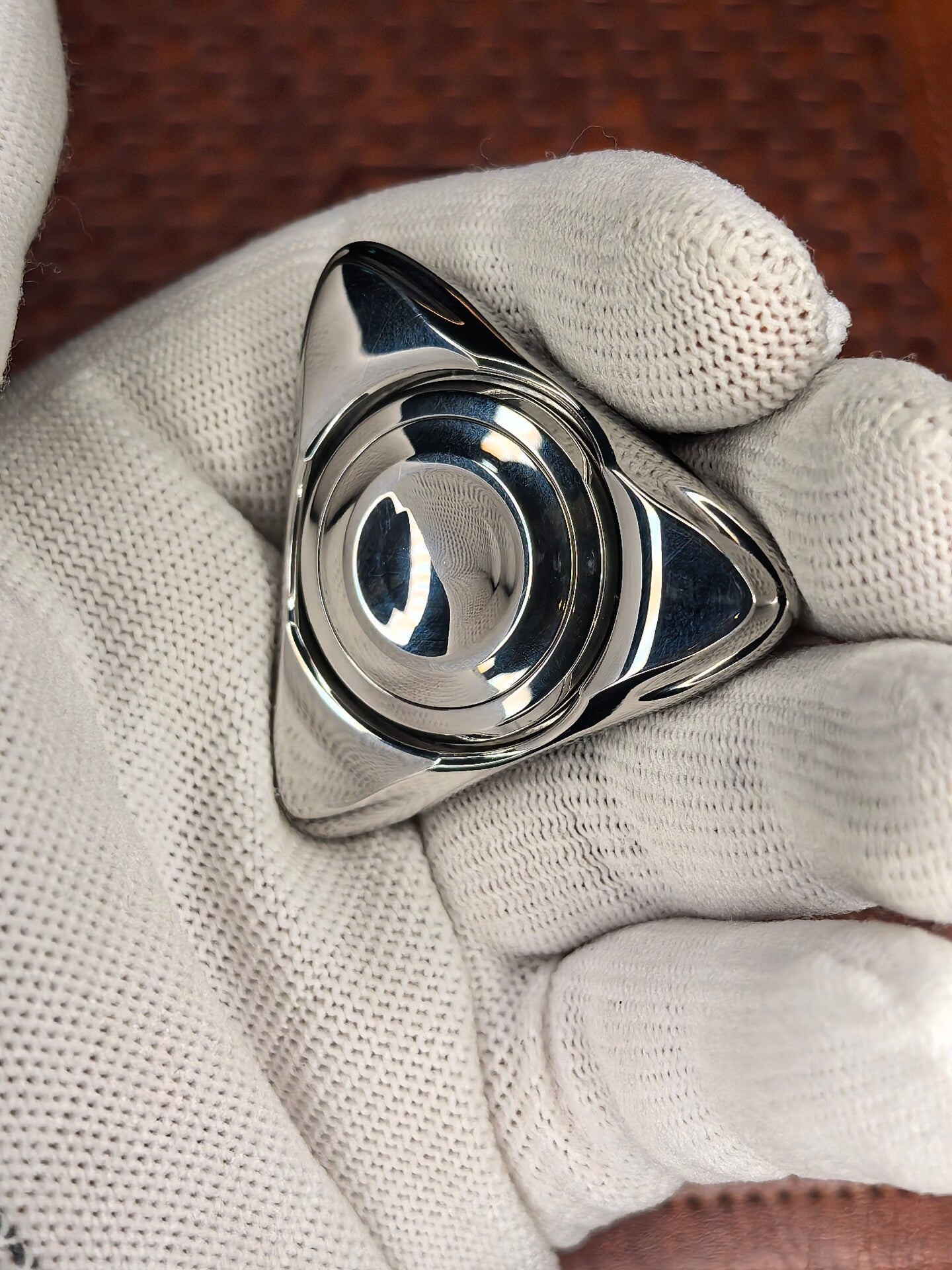 Spin Stainless Steel