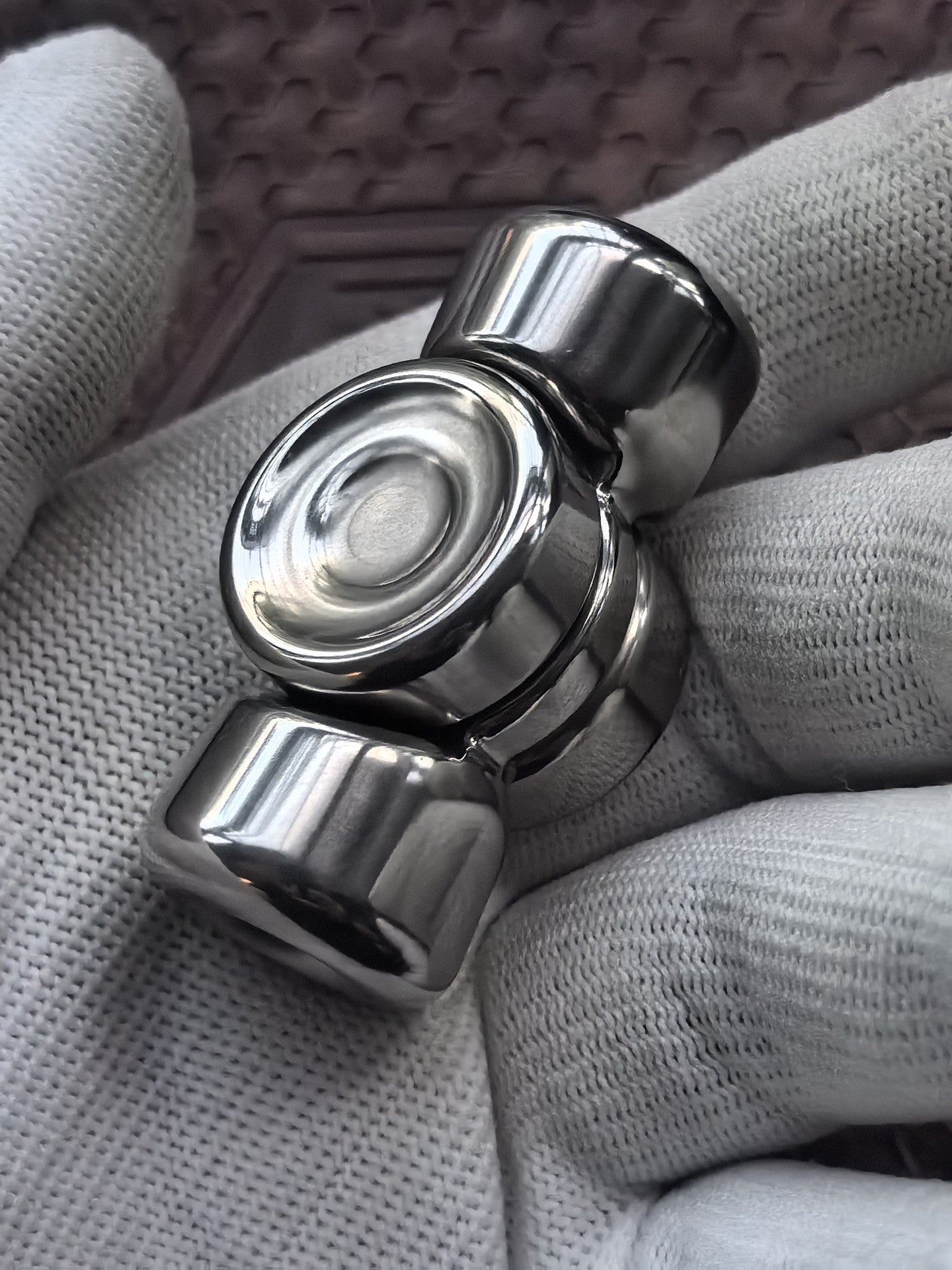 Spin Titanium