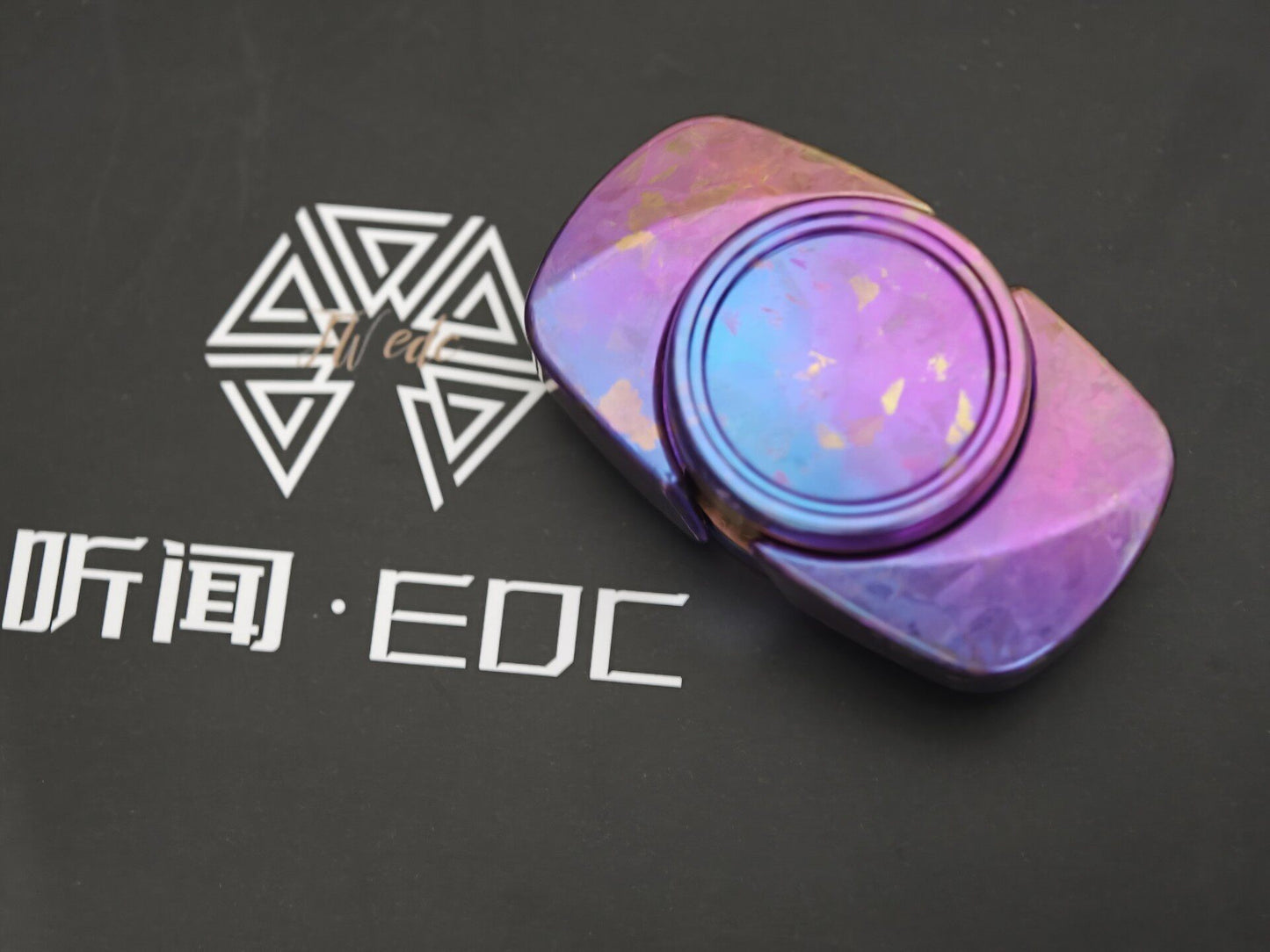 Spinner Crystallized Titanium