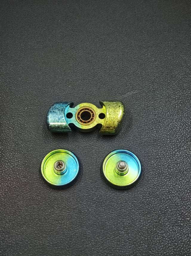 Lipstick Crystallized Titanium