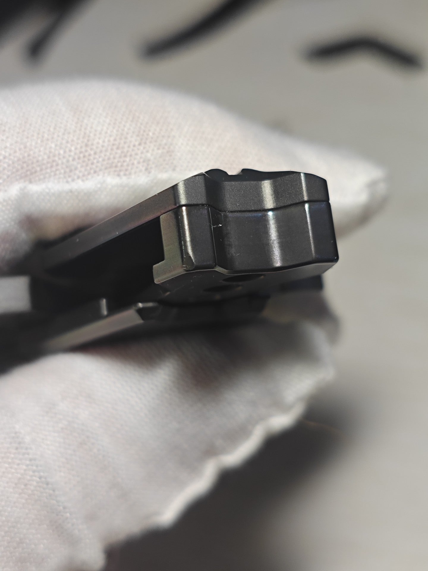 Unicorn r Zirconium