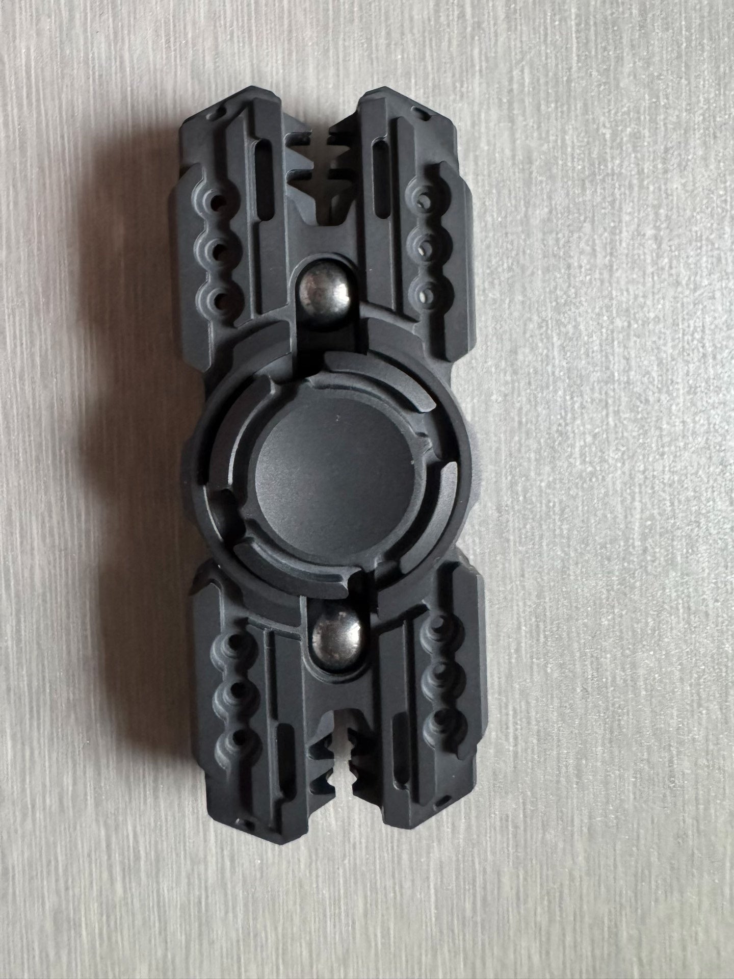 BAR GLUTTONY Zirconium