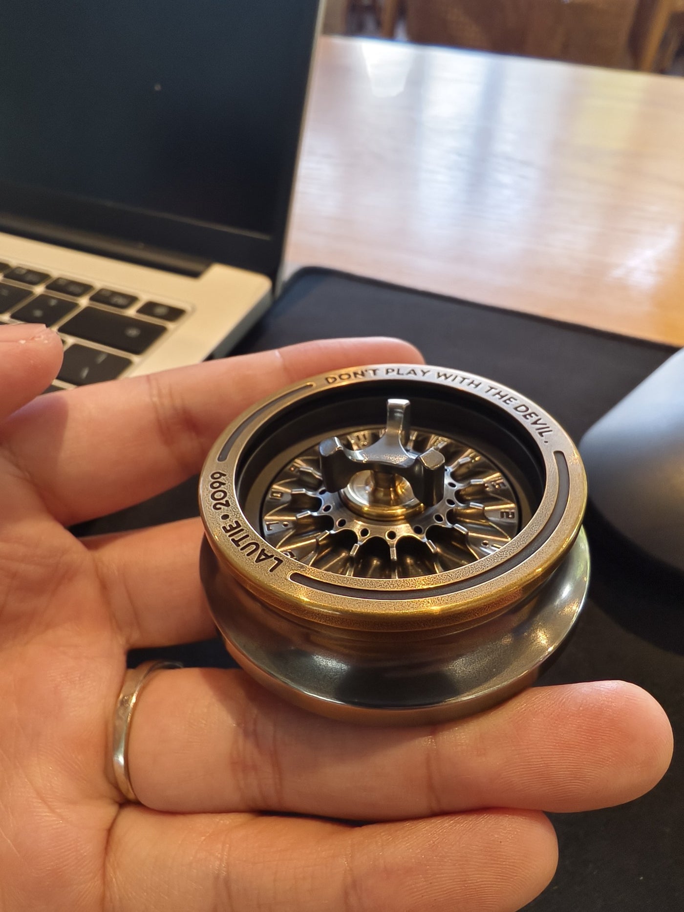 Lautie CARNIVAL Roulette Bureau Fidget Spinner 