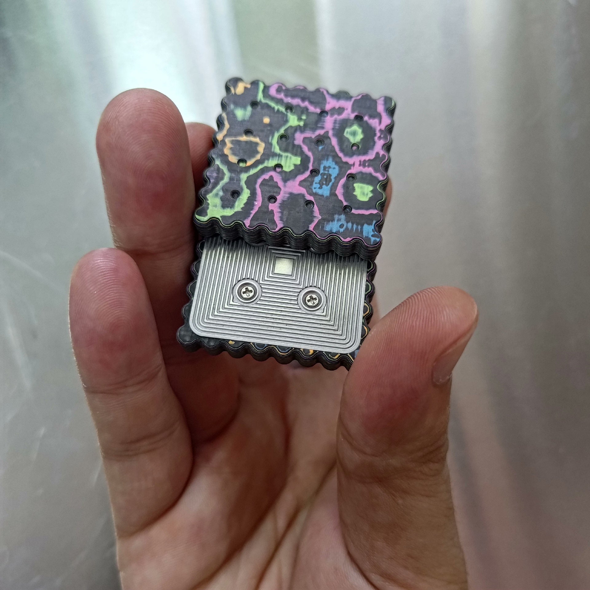 SODA Marble Carbon