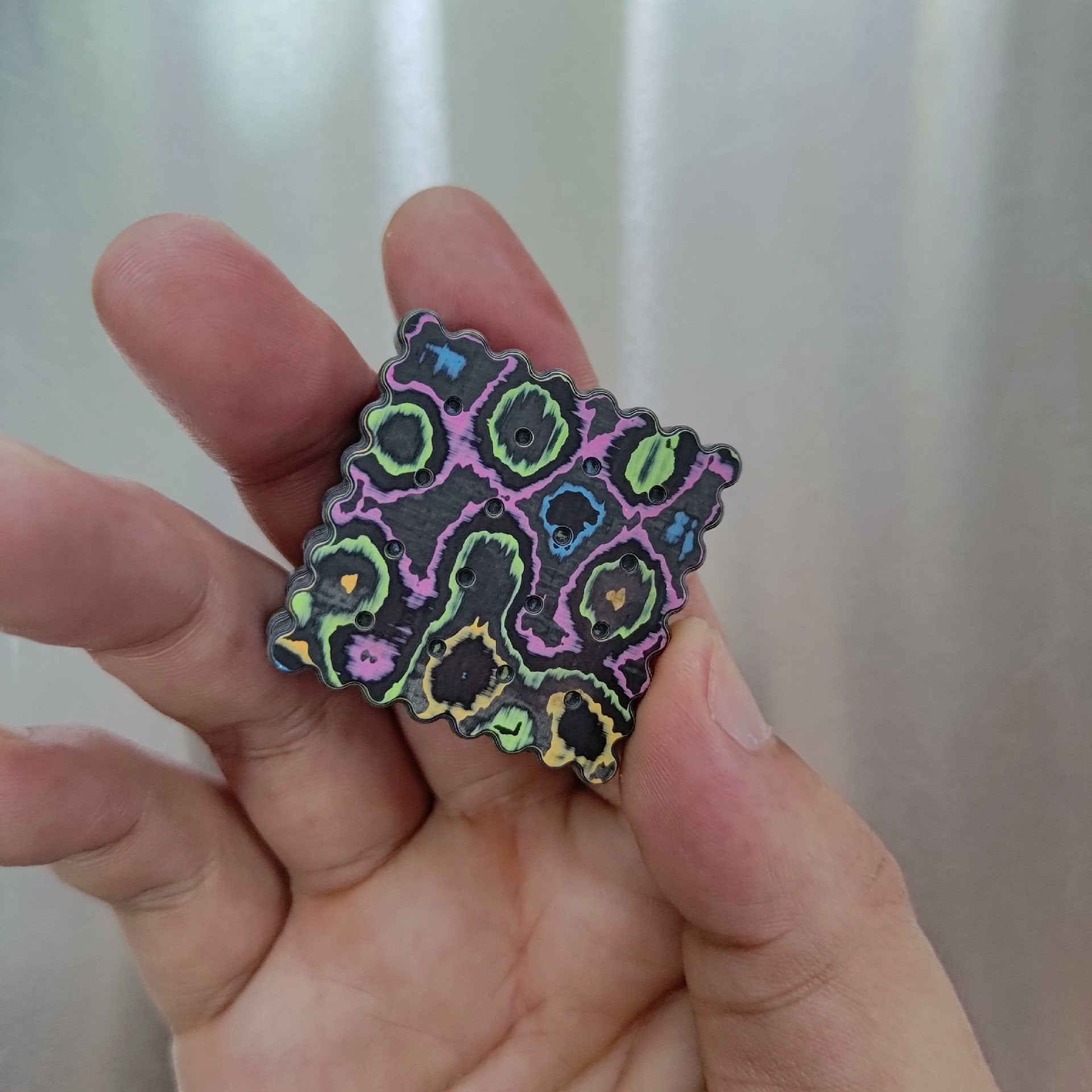 SODA Marble Carbon