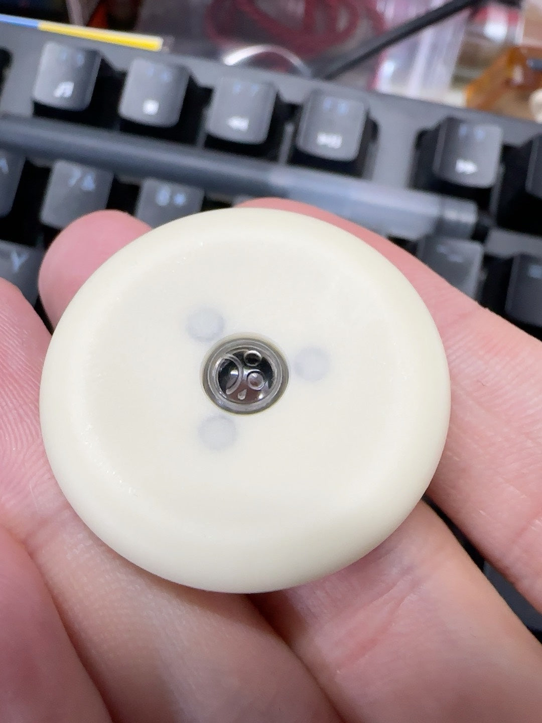 Top-C Luminous White