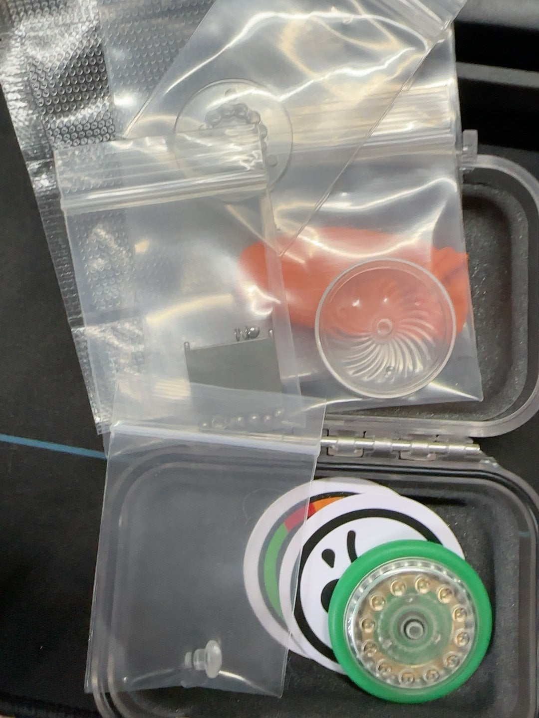 Top-C Luminous Green