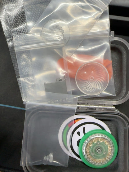 Top-C Luminous Green