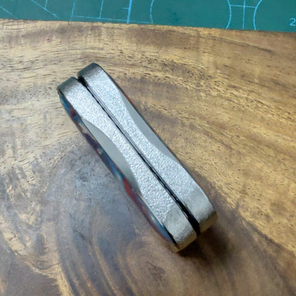 Aura Sand Stainless Steel