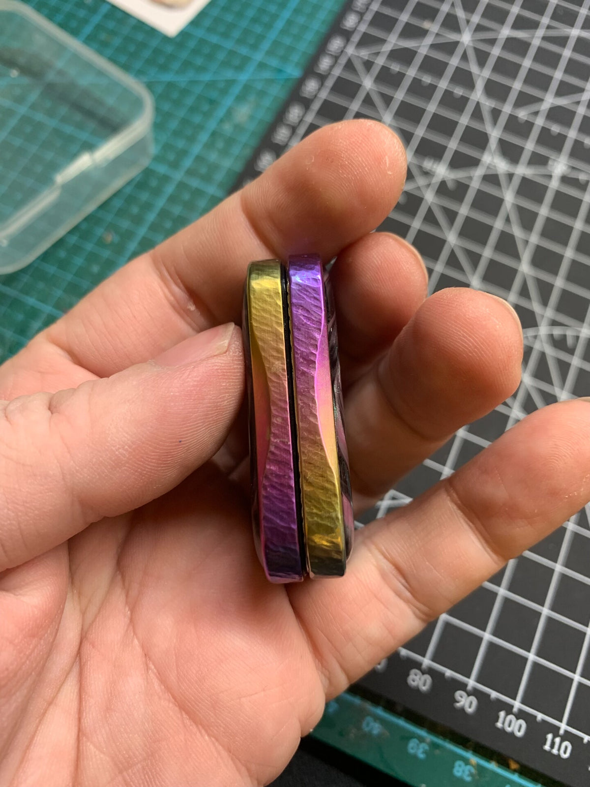 Aura Sand Titanium