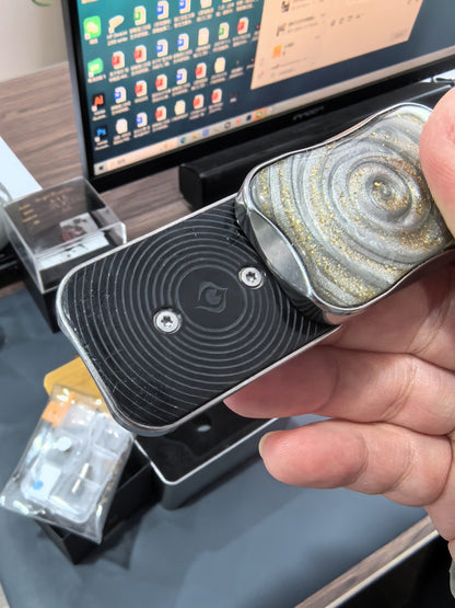 Aura Sand Titanium