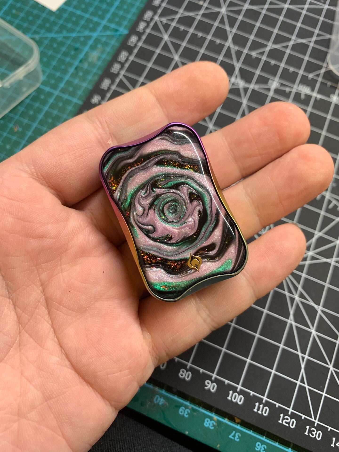 Aura Sand Titanium
