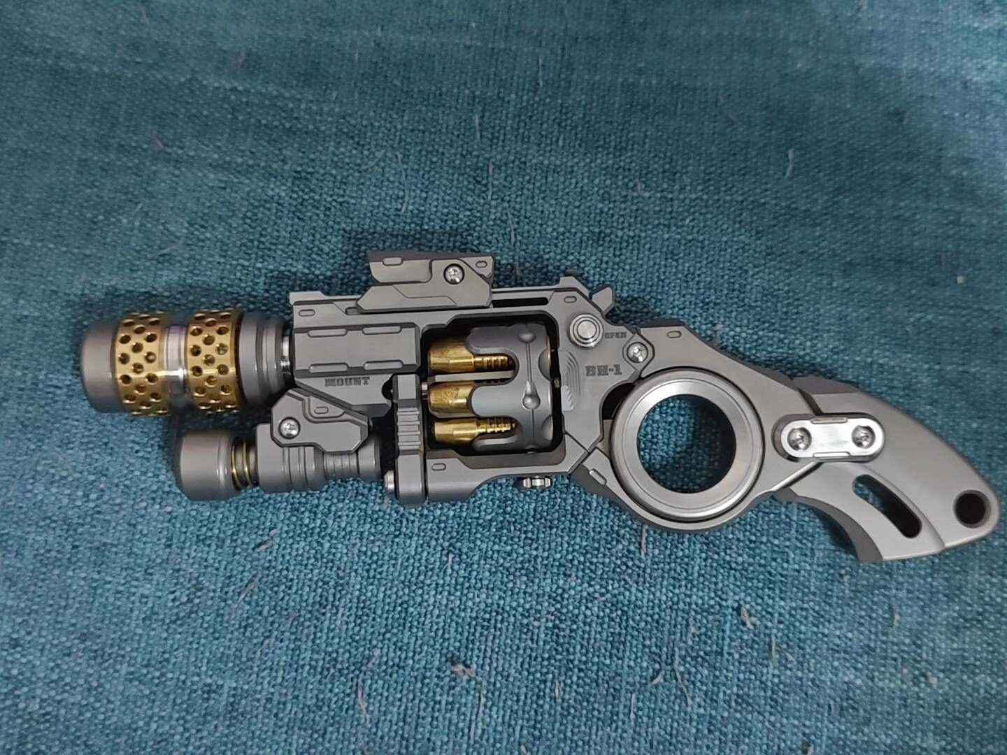 Breaker Titanium