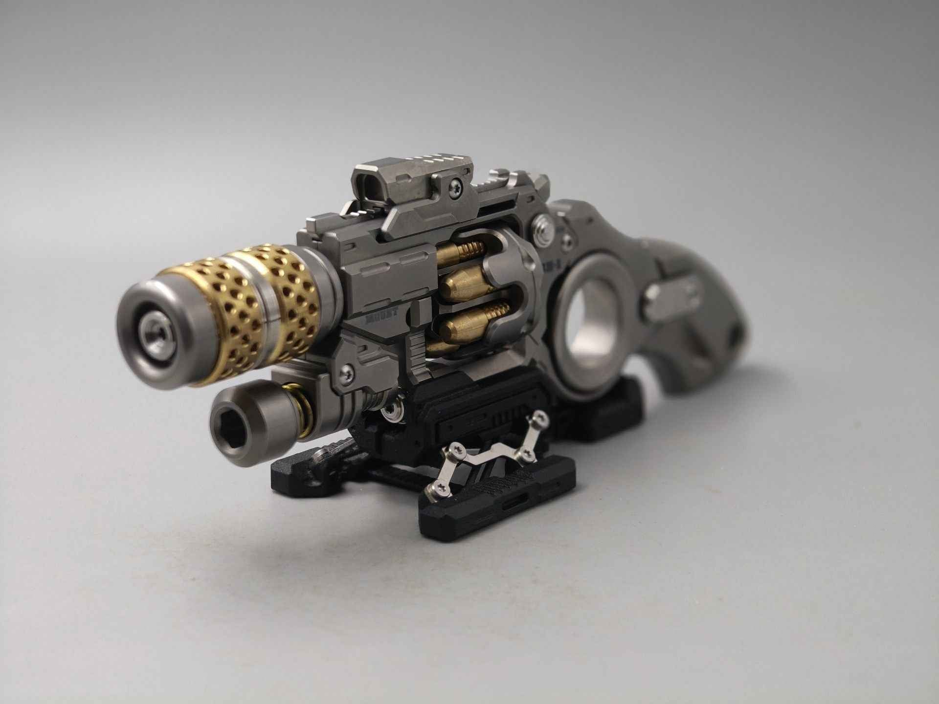 Breaker Titanium