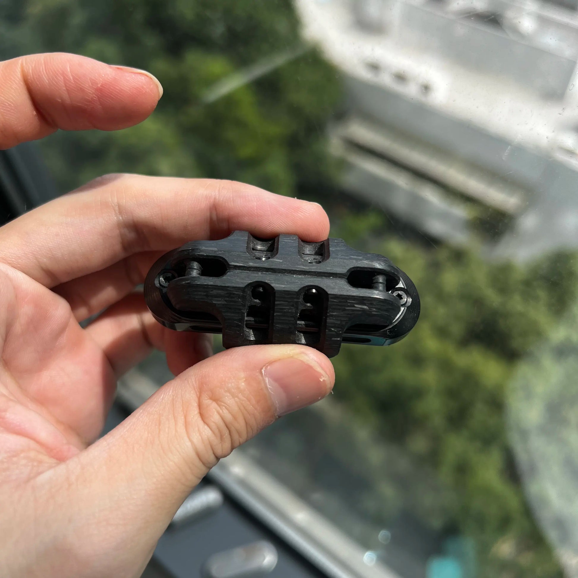 EXOSKELETON SS + Carbon Fiber