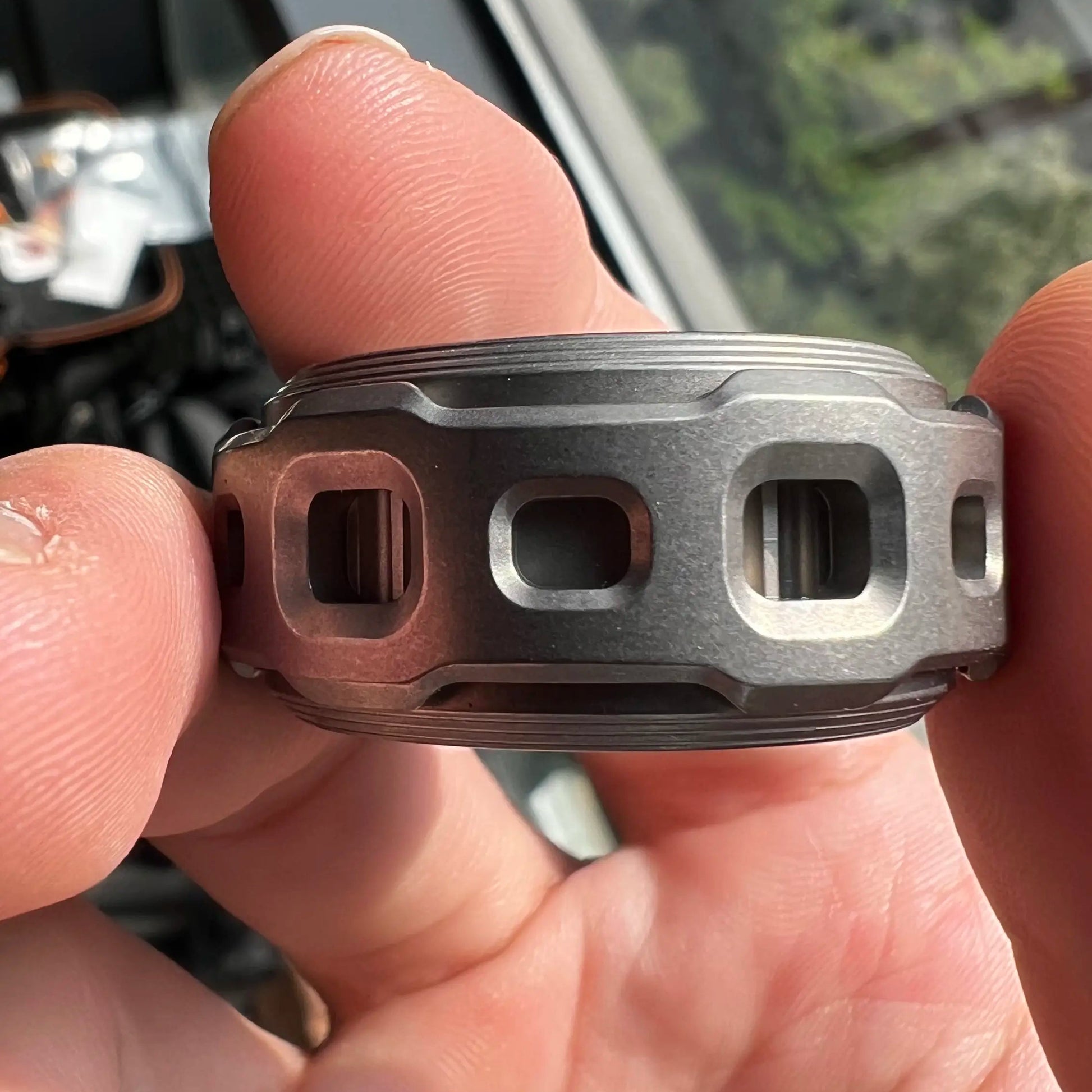Shadow Raider Titanium