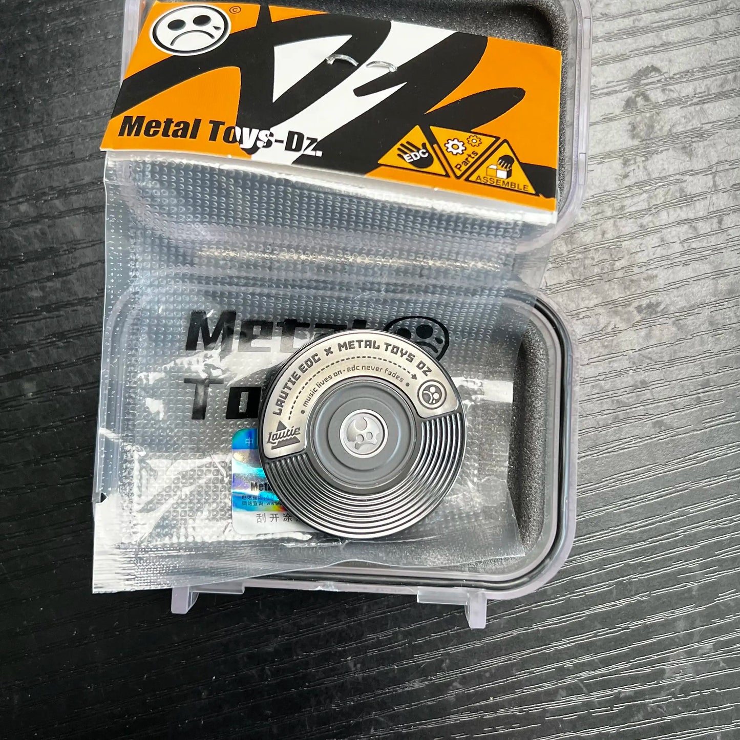 Show hand Mechanical Coin Zirconium