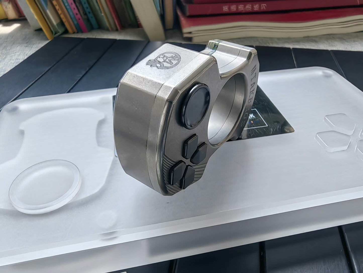 YOLO & MTAK GAMER KNUCKLE