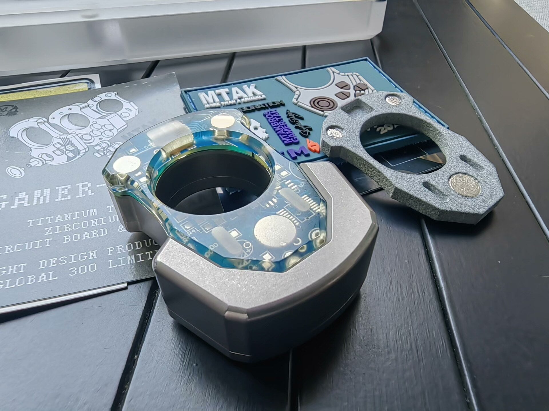 YOLO & MTAK GAMER KNUCKLE