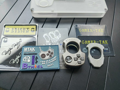 YOLO & MTAK GAMER KNUCKLE