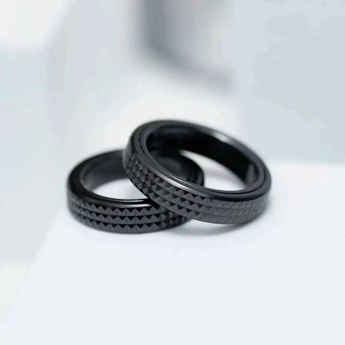 ZHUAN YUN Titanium black