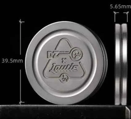 Show hand Mechanical Coin