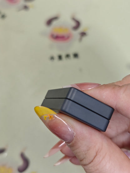 Mute Zirconium