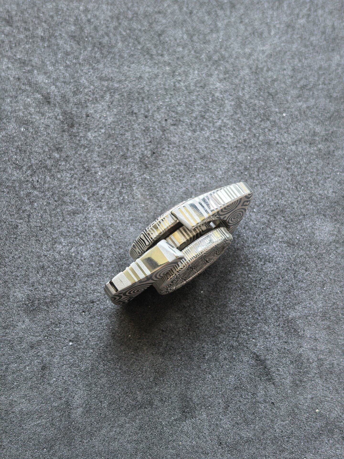 Special Material Cloud Pivot Damasteel