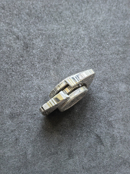 Special Material Cloud Pivot Damasteel