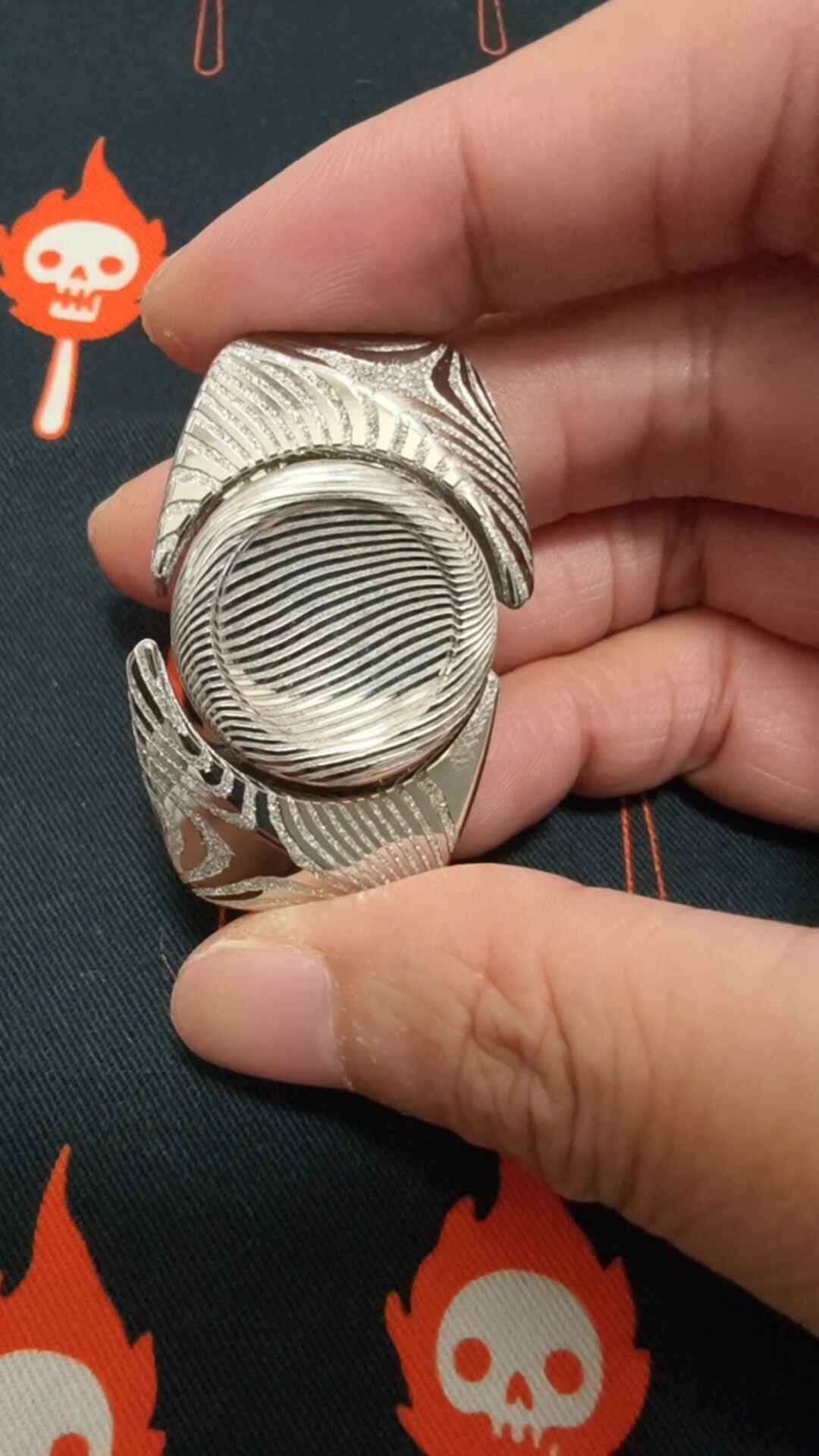 Special Material Cloud Pivot Damasteel