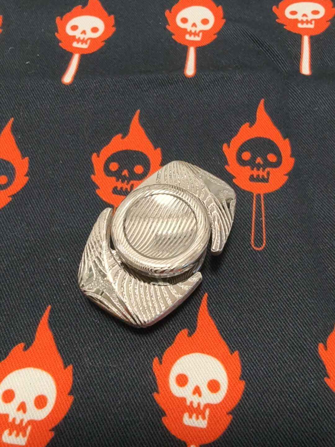 Special Material Cloud Pivot Damasteel