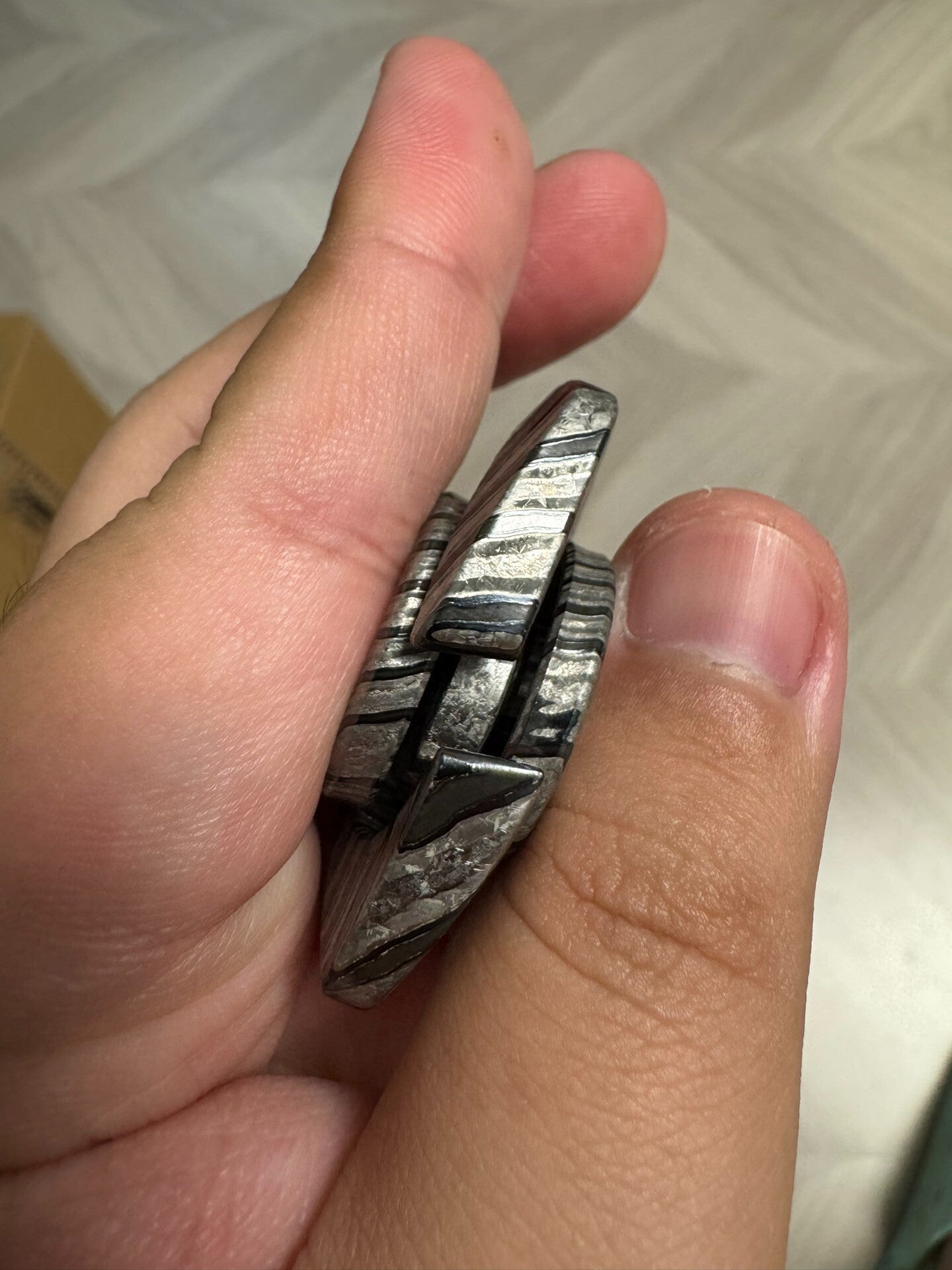 Special Material Cloud Pivot Zircuti