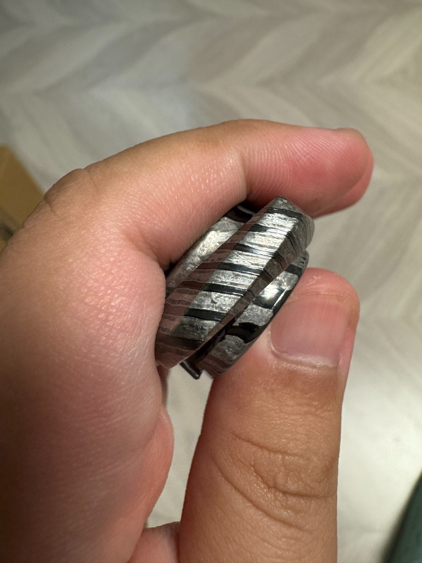 Special Material Cloud Pivot Zircuti