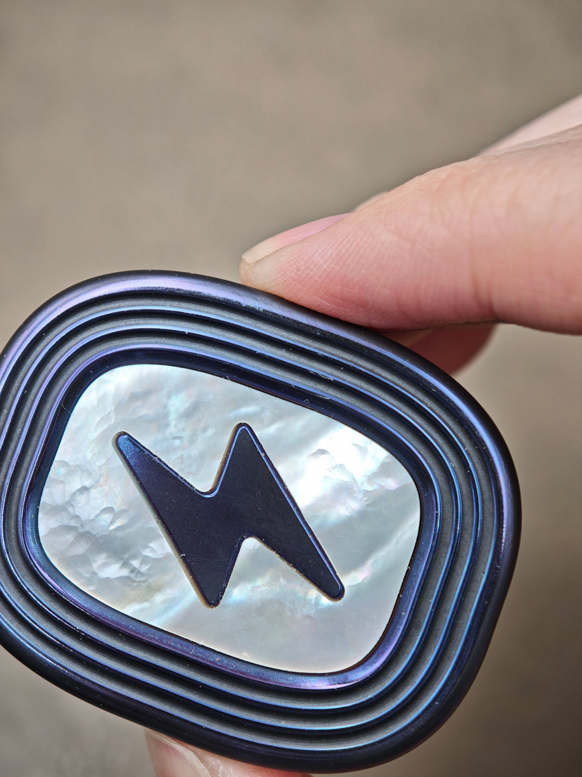 Lightning Mini Zirconium