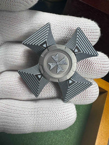 Malta Cross G10 Limited Edition