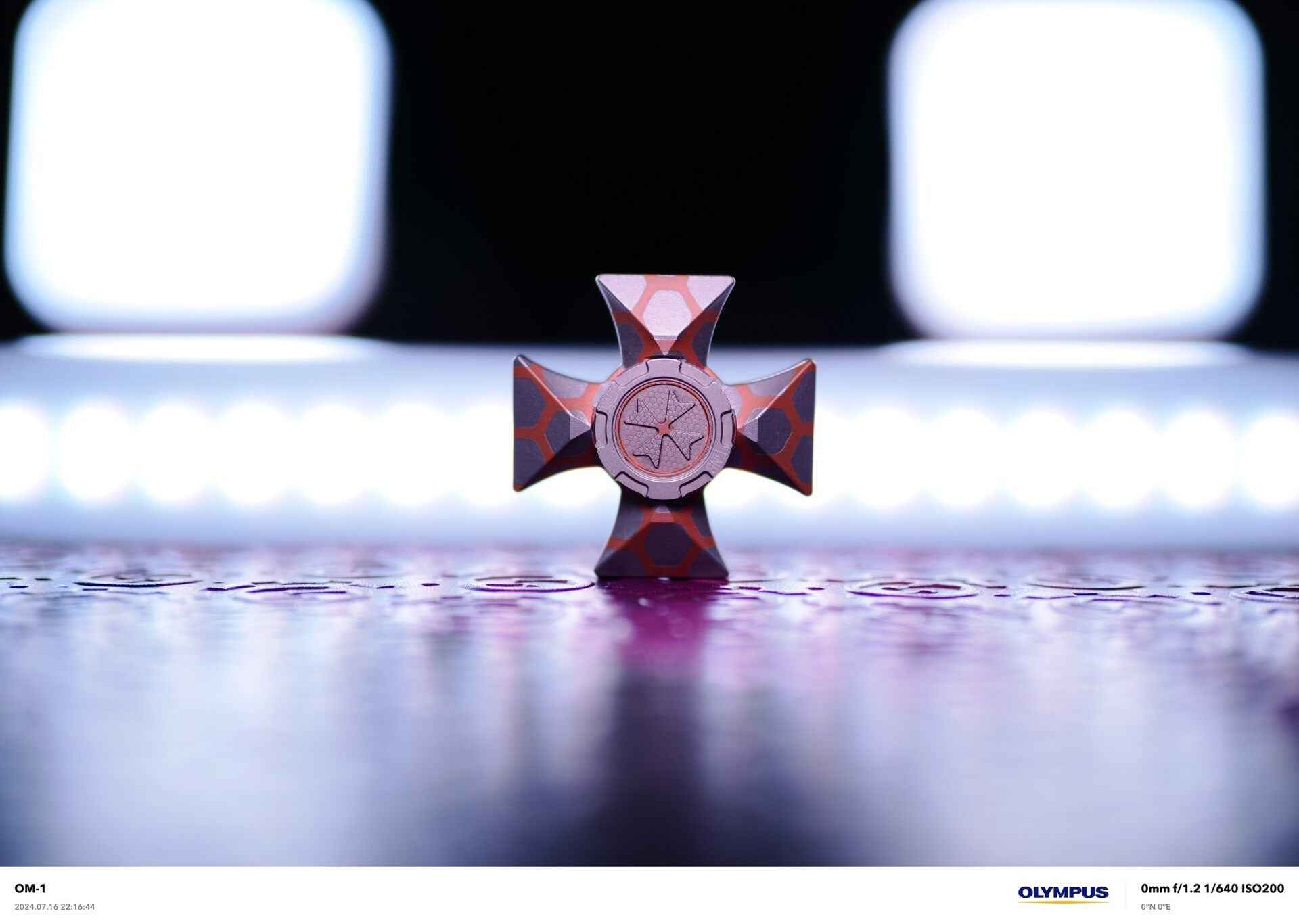 Malta Cross Superconductor