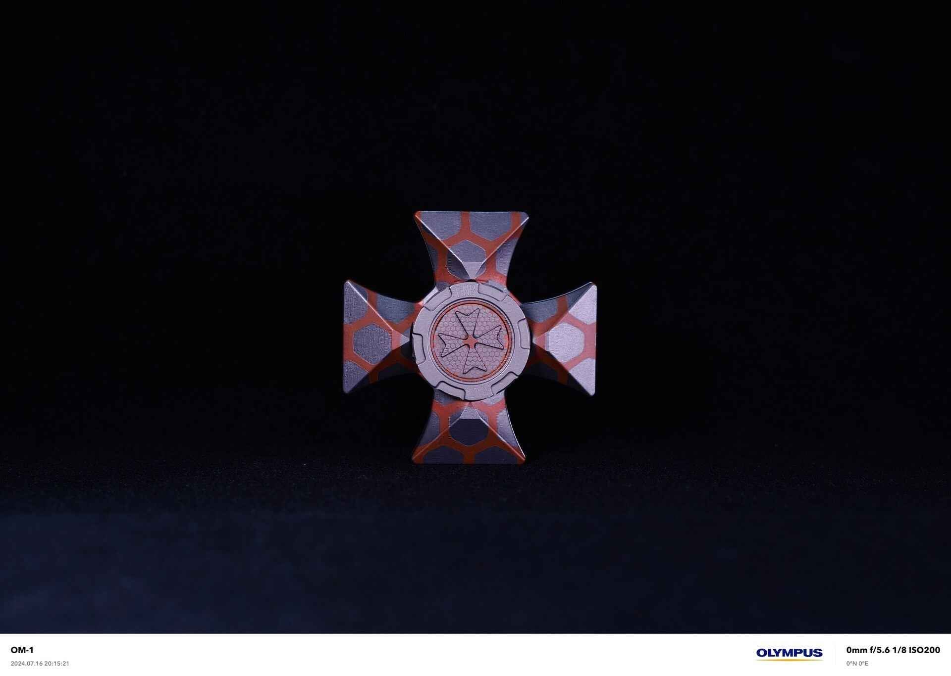 Malta Cross Superconductor