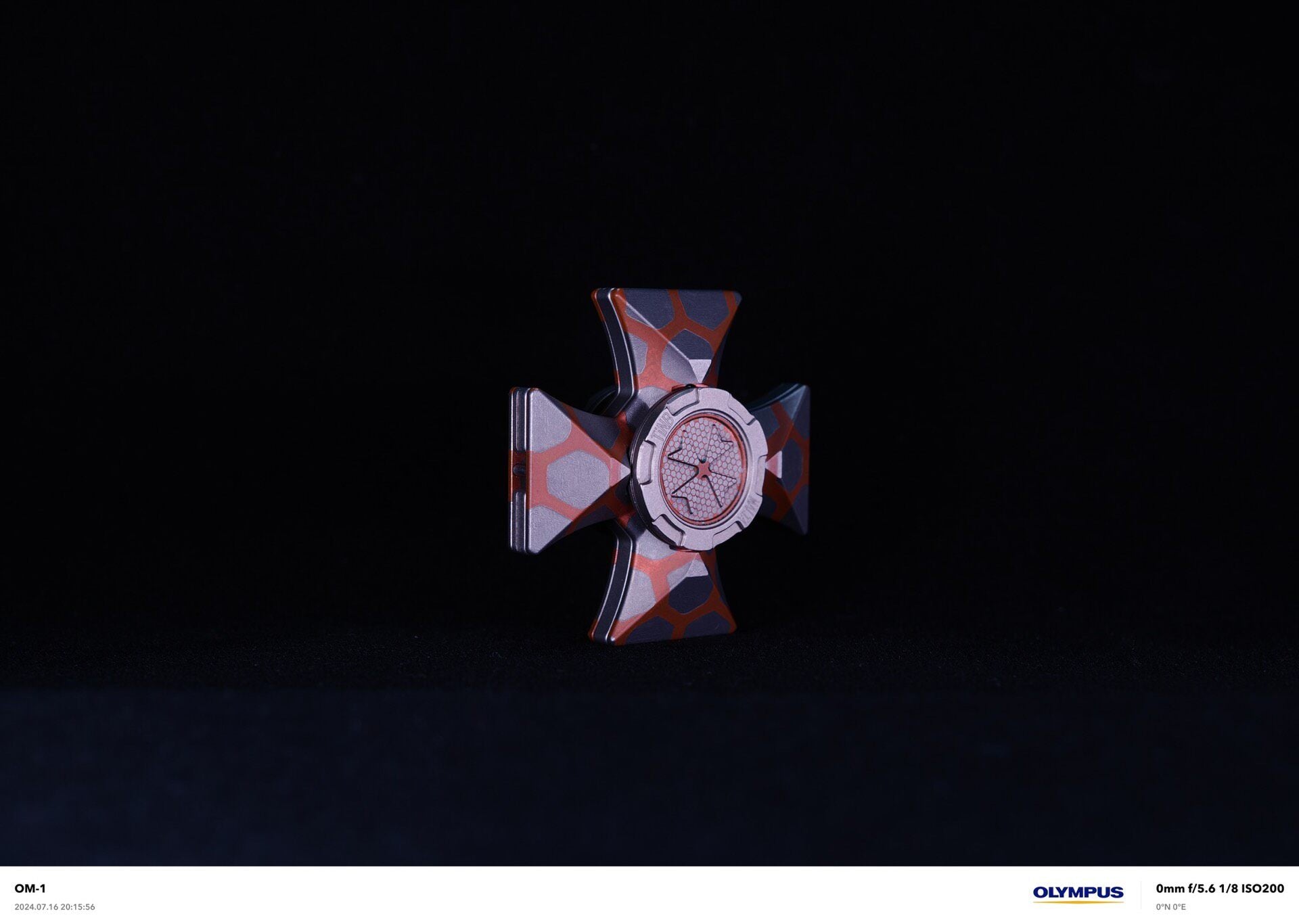 Malta Cross Superconductor