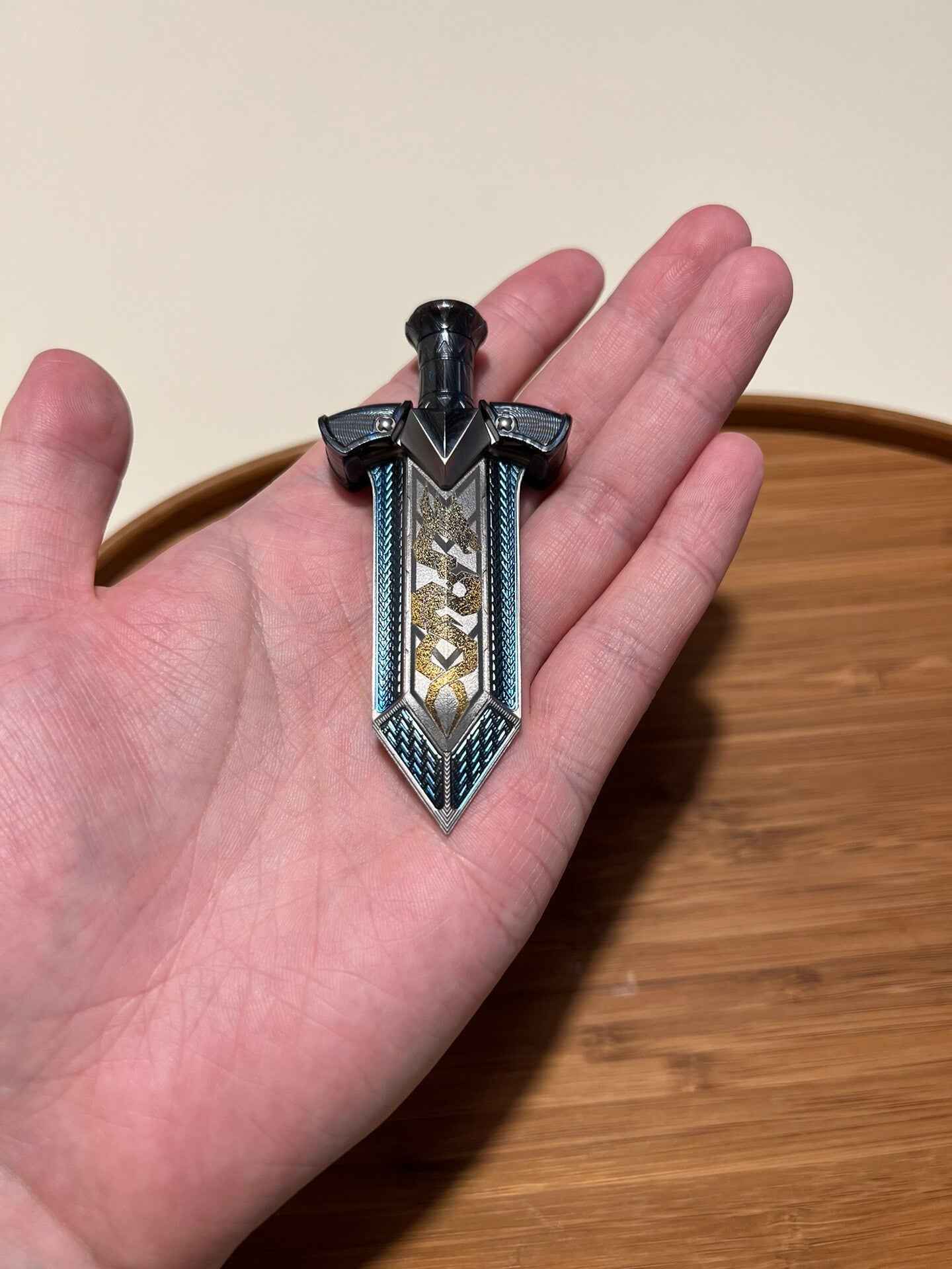 Aroundight Zircuti