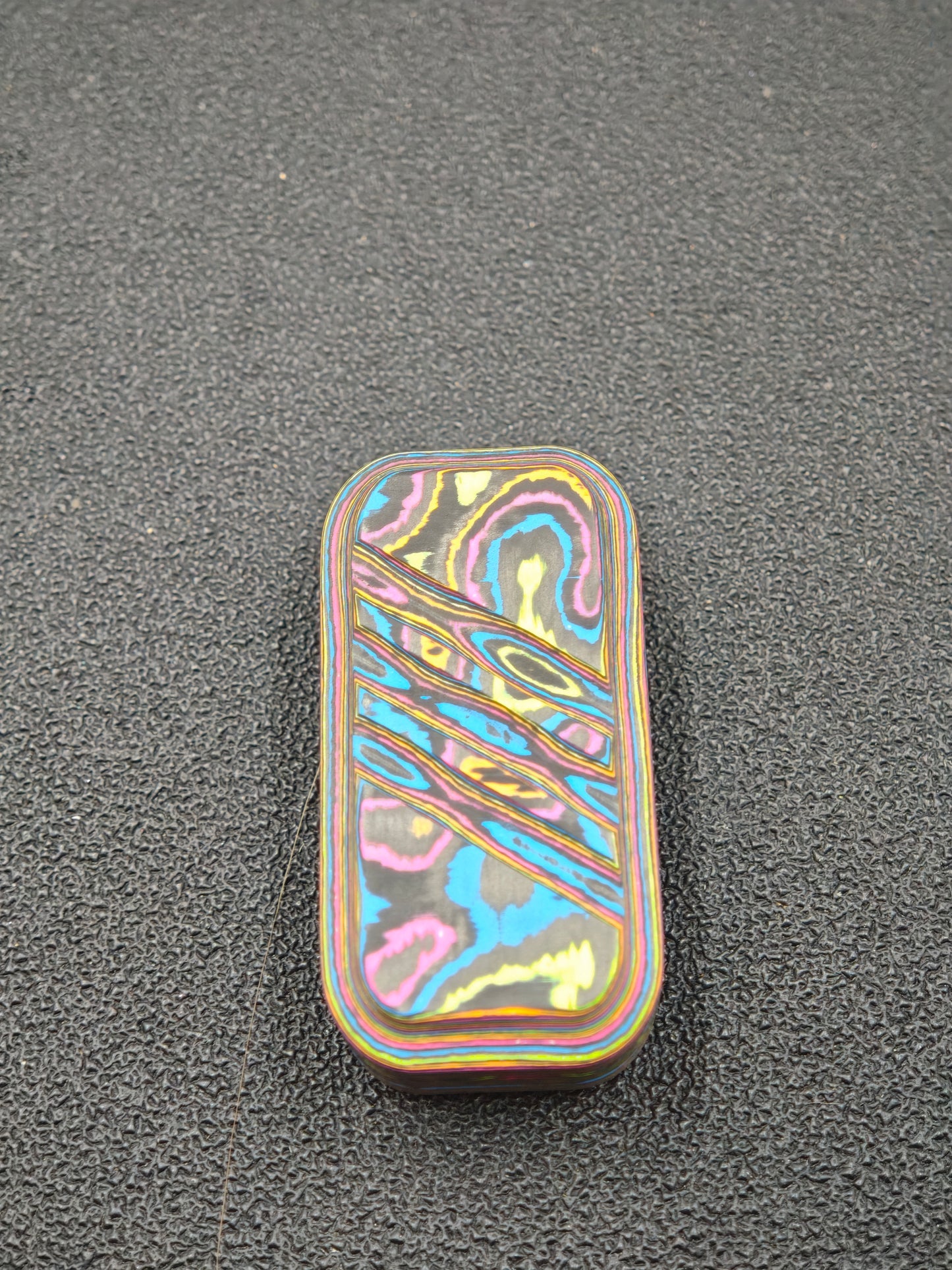 Lucky Candy Carbon Damascus