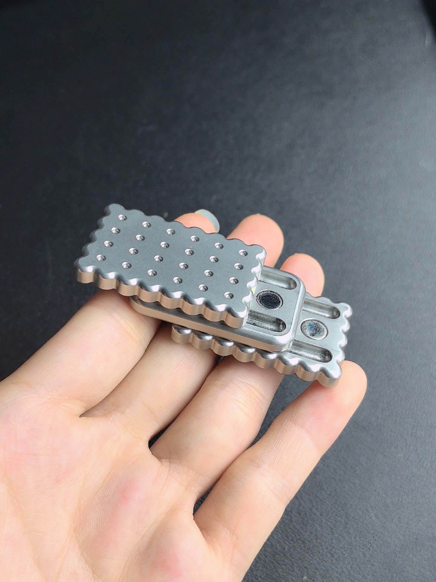 Biscuit Stainless steel