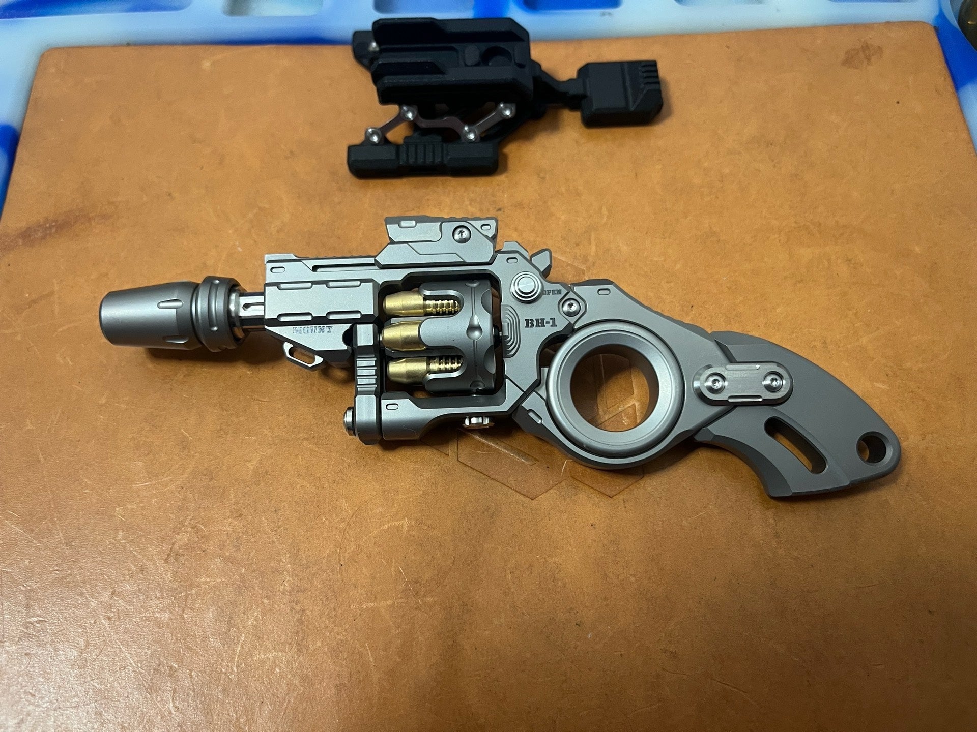Breaker Howitzer Set Titanium