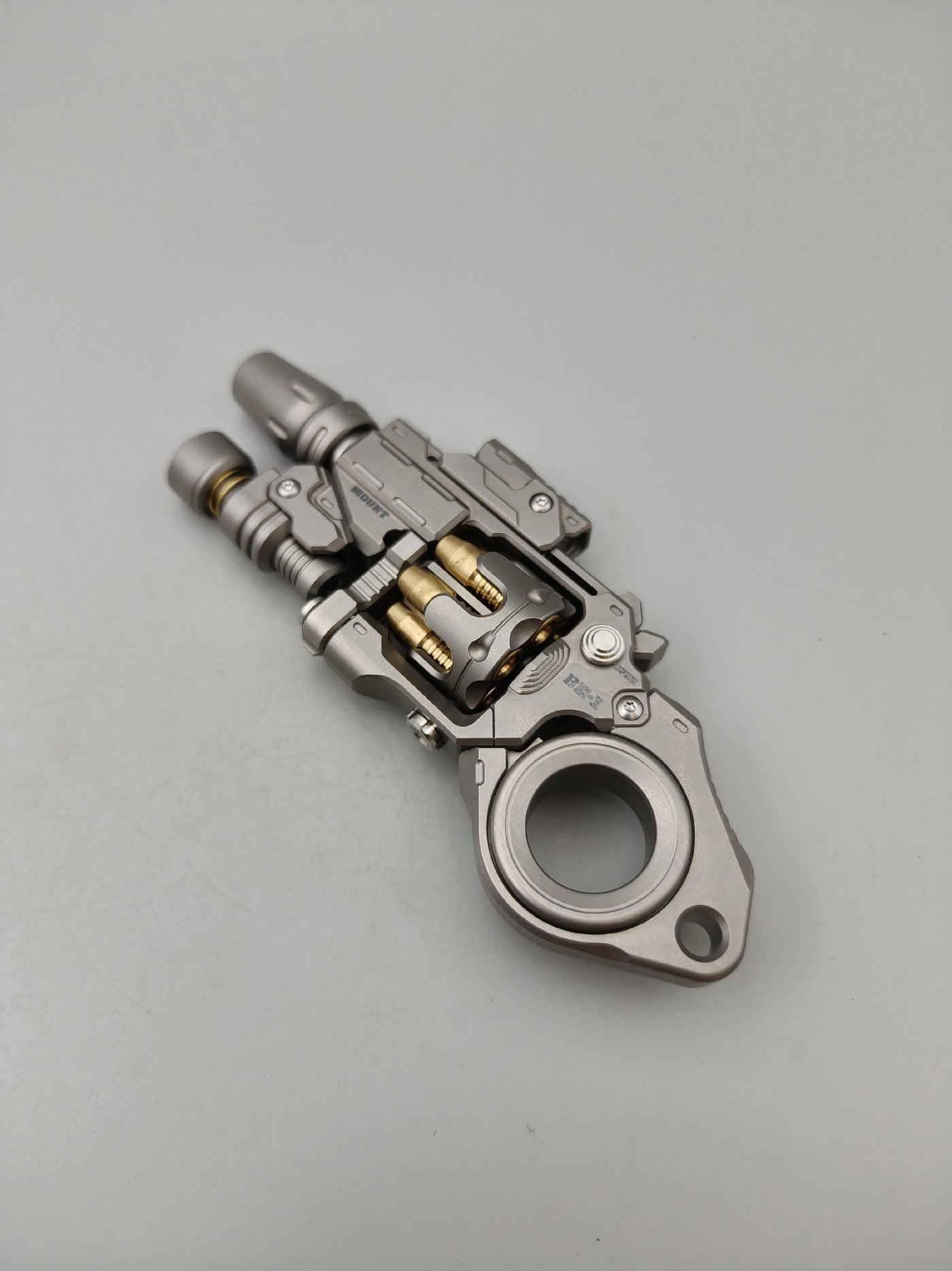 Breaker Titanium