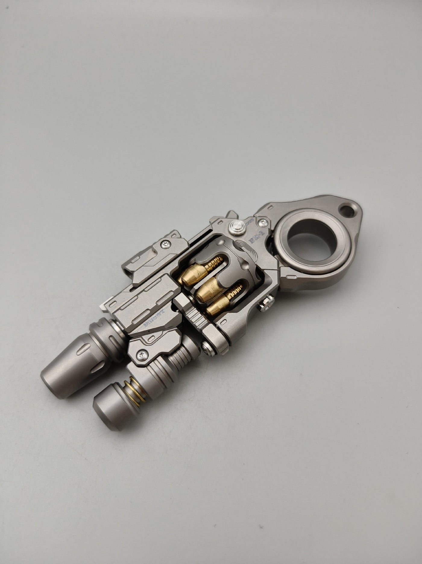Breaker Titanium