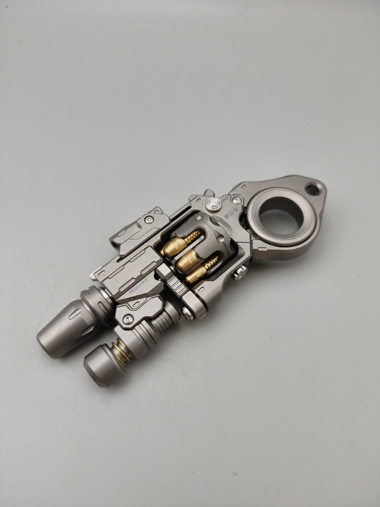 Breaker Titanium