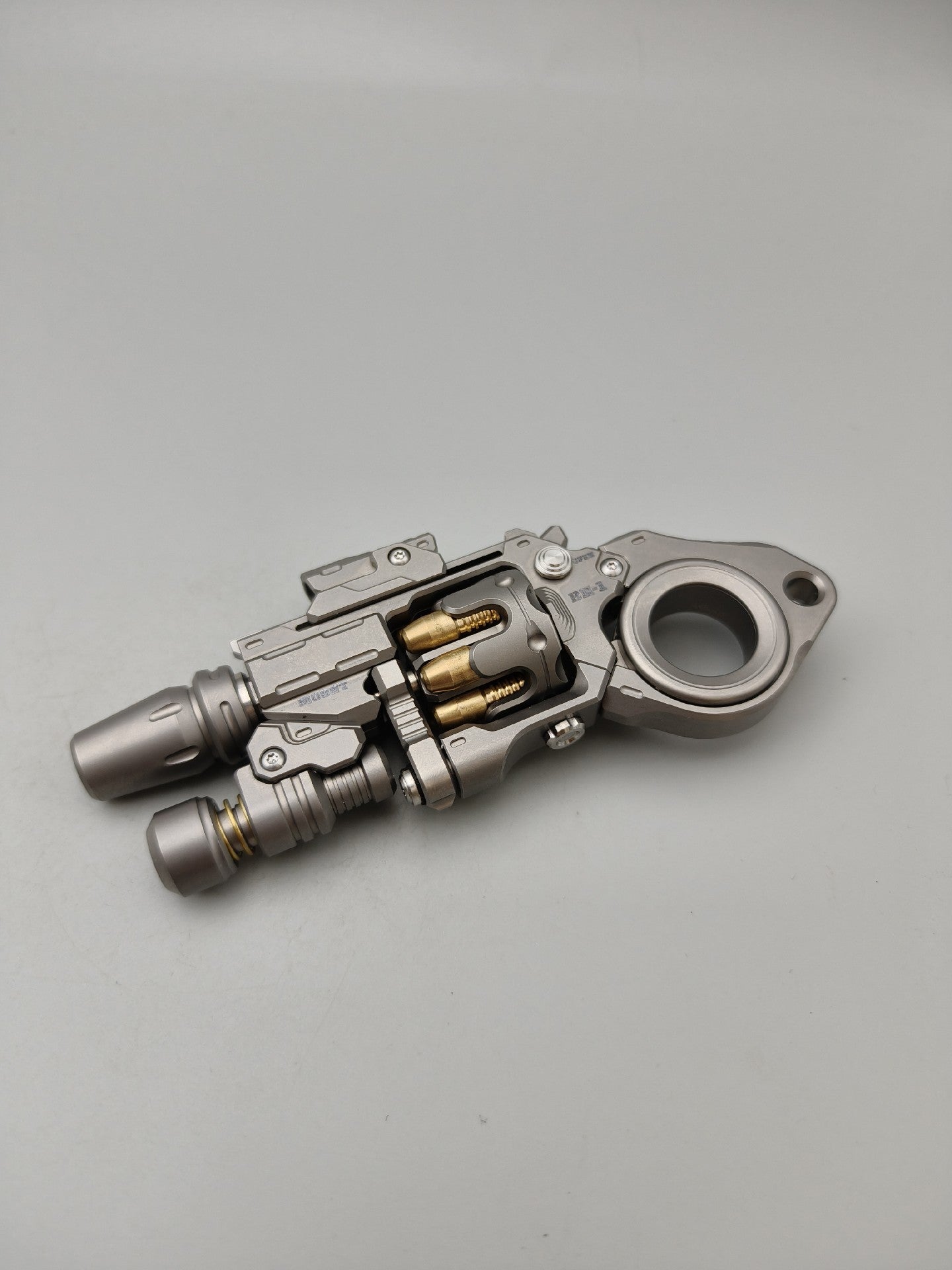 Breaker Titanium
