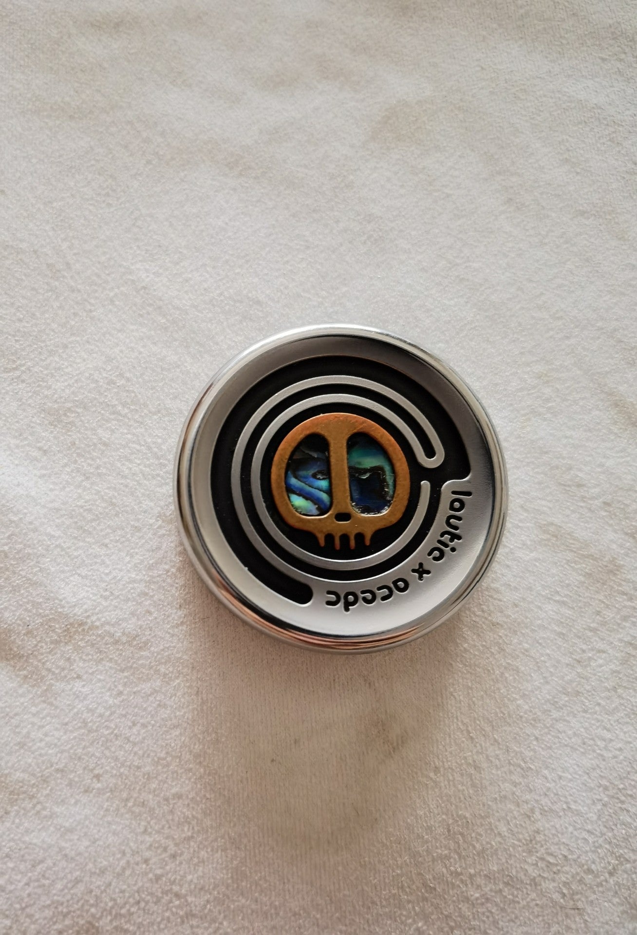 Moneda háptica LAUTIE x ACedc Devil's Milk Cap