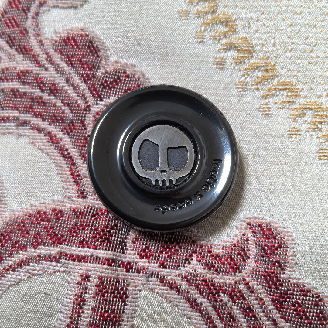 Moneda háptica LAUTIE x ACedc Devil's Milk Cap