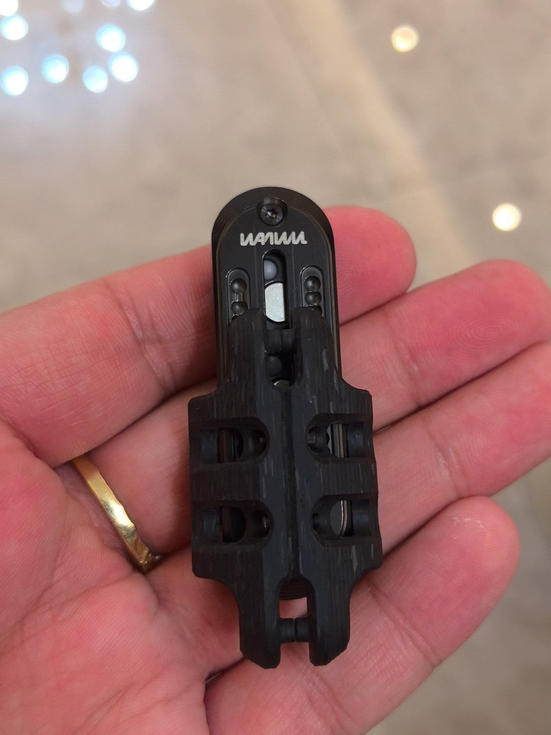 EXOSKELETON SS + Carbon Fiber